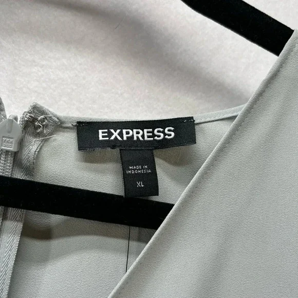 EXPRESS Blouse Size XL Crepe Surplice Twist Front Dolman Sleeve Back Zip Gray - Picture 5 of 13